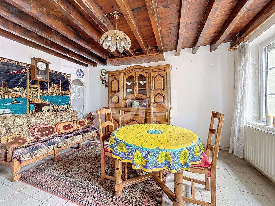 Maison à MOUY