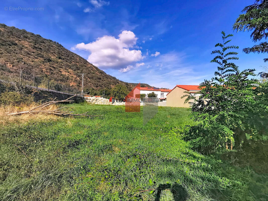 Terrain à RIA-SIRACH