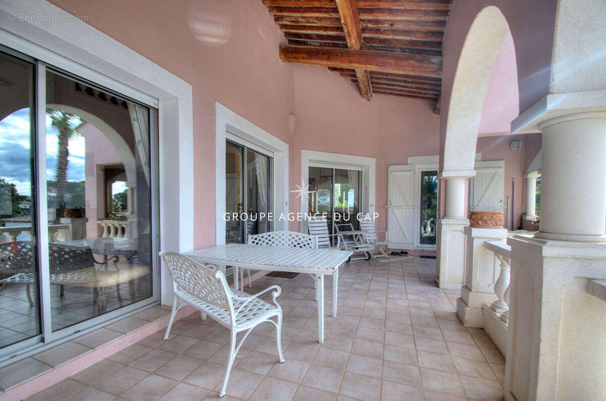 Maison à FREJUS