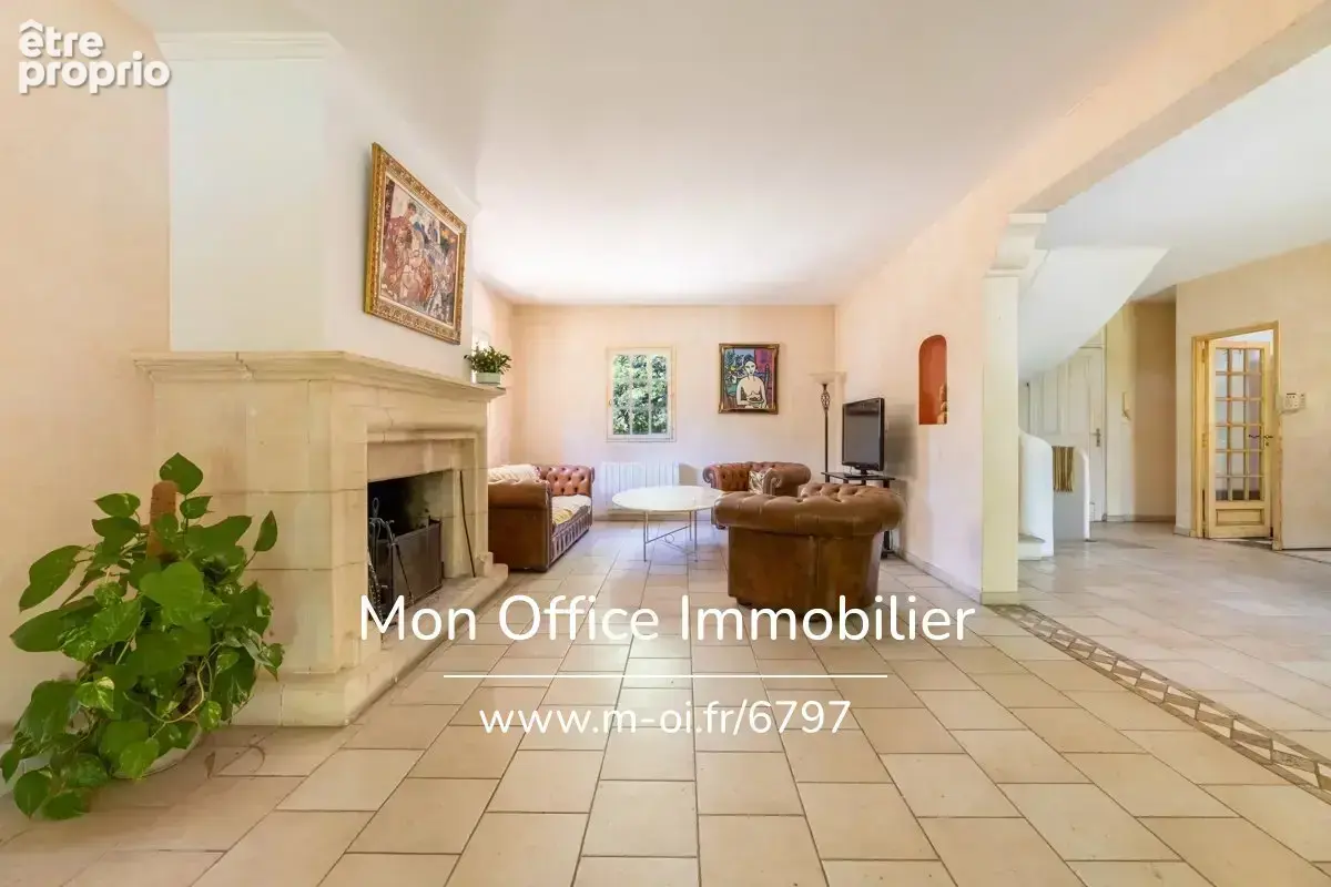 Référence : 6797-AUS - Maison familiale à rafraichir - Piscine - Venelles - photo 5