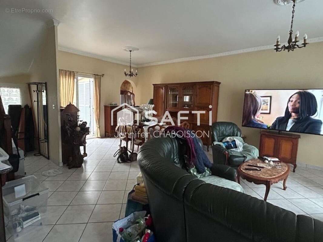 Photo 2 - Maison à CHATELLERAULT