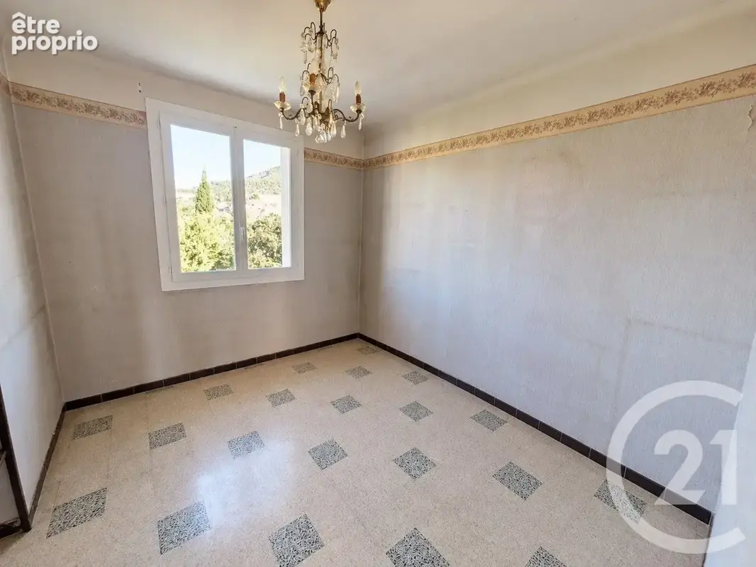 Appartement 5 pièces 83 m² à vendre à Toulon (83200) - photo 8