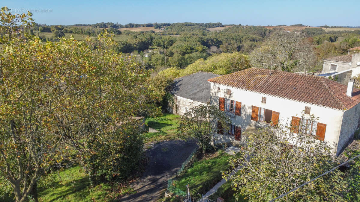 Maison à BOURG-DE-VISA