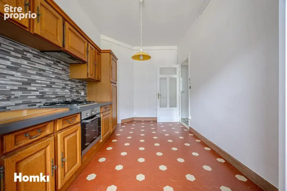 Chambéry – T3 de caractère avec balcon, vue dégagée, cave et grenier, centre ville, quartier Carré Curial - photo 11