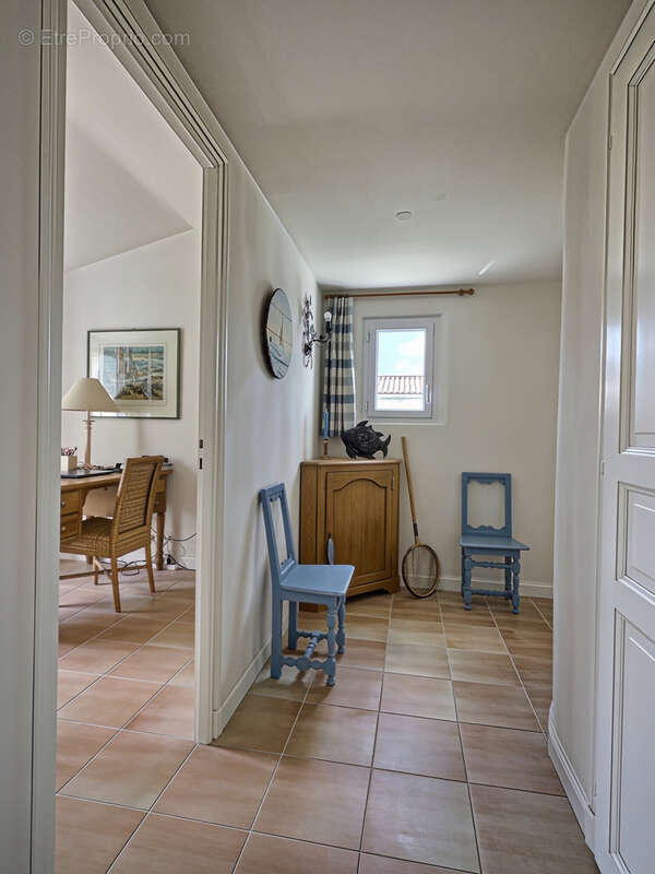 Maison dans un environnement privilégié à Loix - photo 10