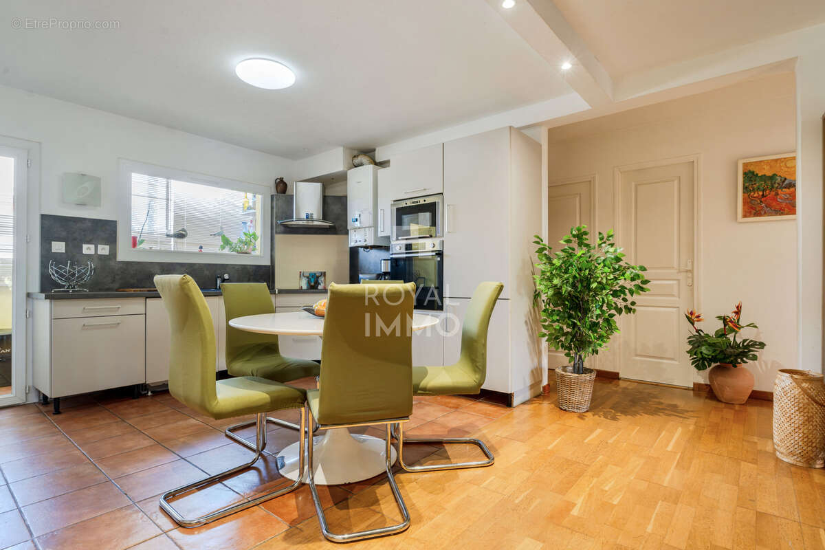 Appartement à LE PRADET