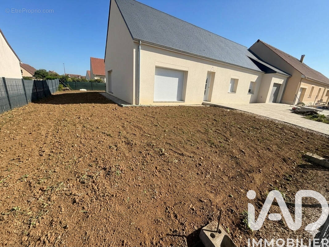 Photo 1 - Maison à CHATEAUDUN