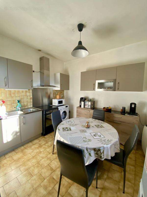 Appartement à SALON-DE-PROVENCE