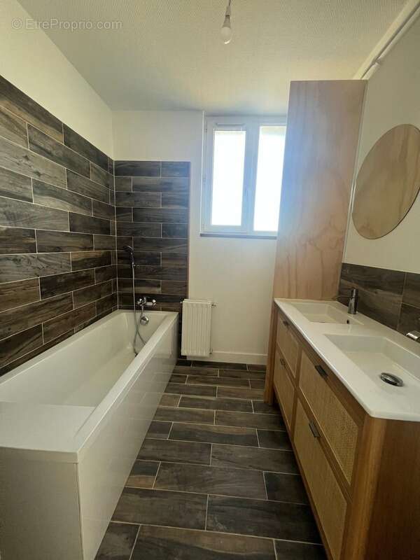 Appartement à SAINT-CYR-SUR-LOIRE