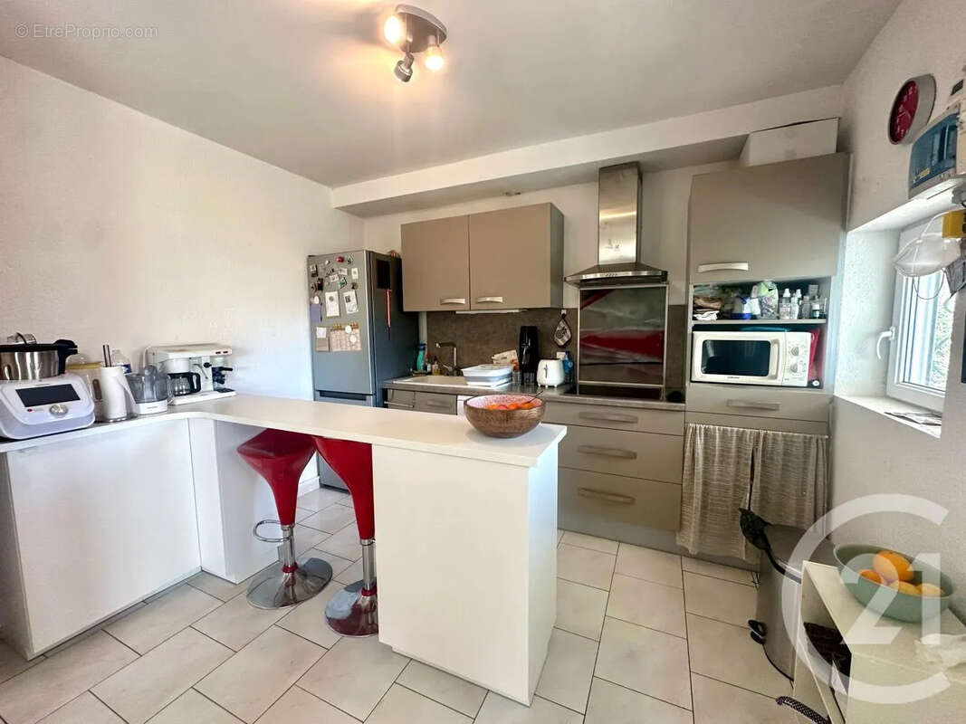 Appartement à SIX-FOURS-LES-PLAGES