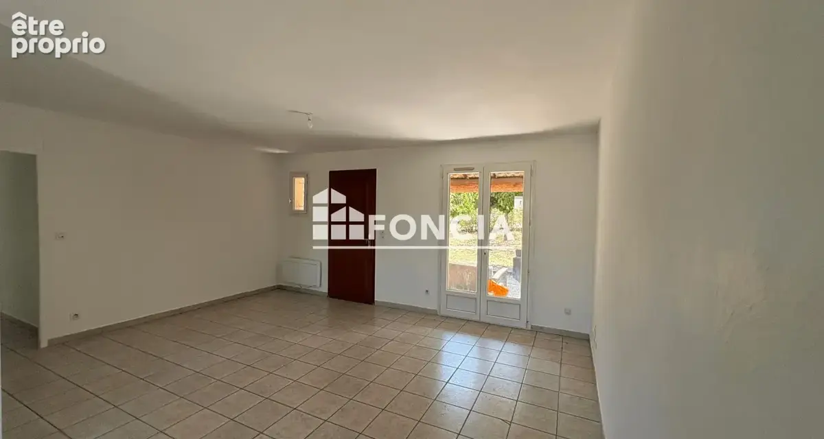 Villa de plain-pied 3 chambres — Cannes-et-Clairan  Terrain 900 m² - photo 3