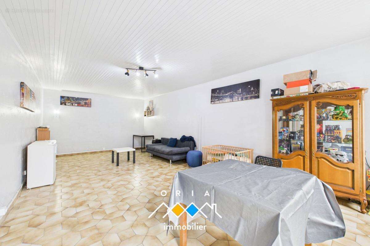 Maison à VILLECEY-SUR-MAD