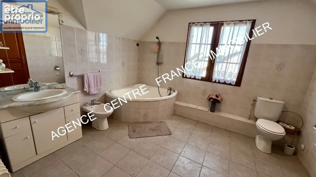Maison de 150 m² avec 4 chambres - photo 12