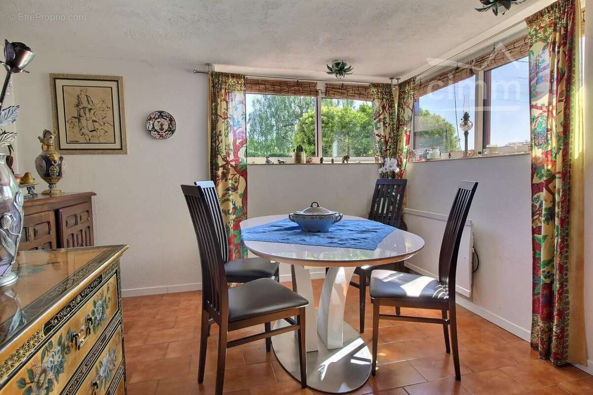 Maison à VIGNOUX-SUR-BARANGEON