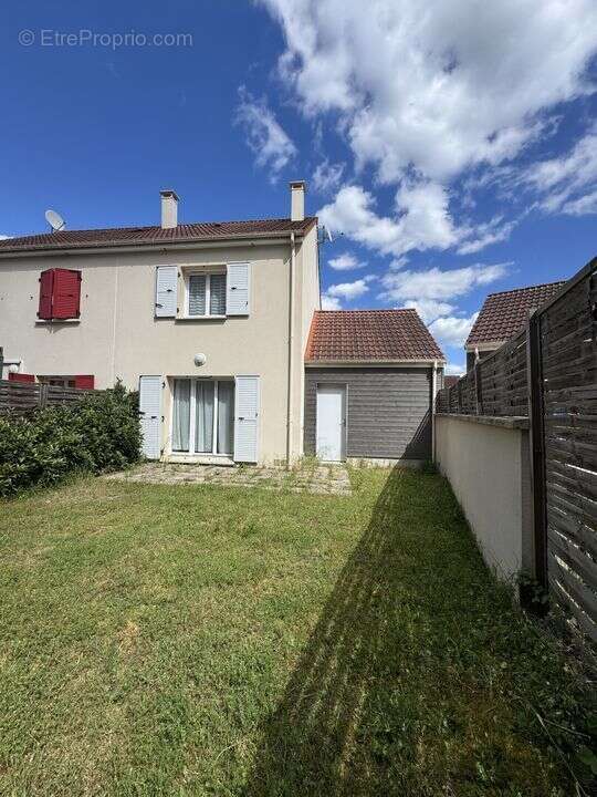 Maison à ETAMPES