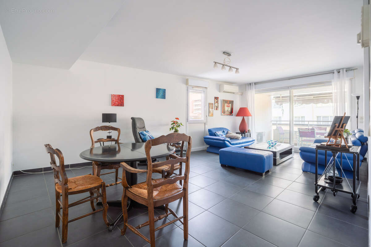 Appartement à MARSEILLE-8E