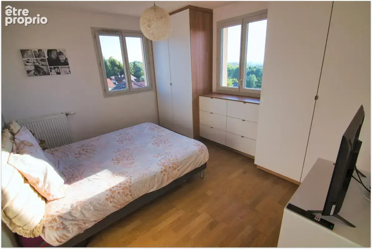 T4 89 m² – Dernier étage, balcon et place privative - photo 7
