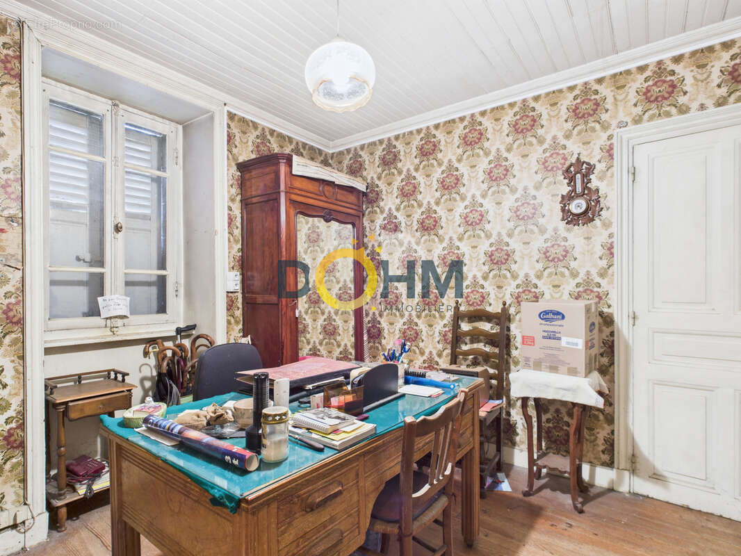 A vendre ambertmaison 185 m2,jardin clos et garage - photo 3