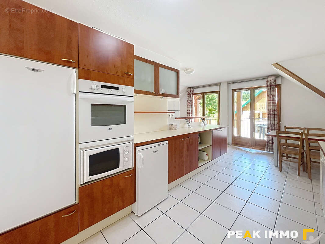 A vendre duplex 221 m2 loi carrez- résidence Le Birdie à Giez - photo 5