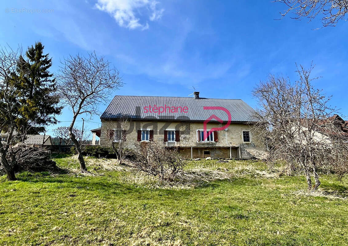 Maison en pierres Foncine Le Haut 7 pièce(s) 185 m2 - photo 14