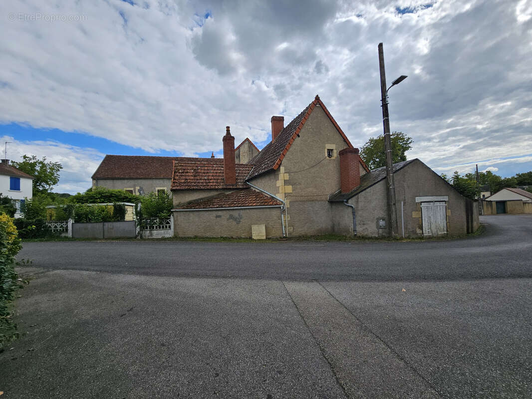 Maison à POUGUES-LES-EAUX