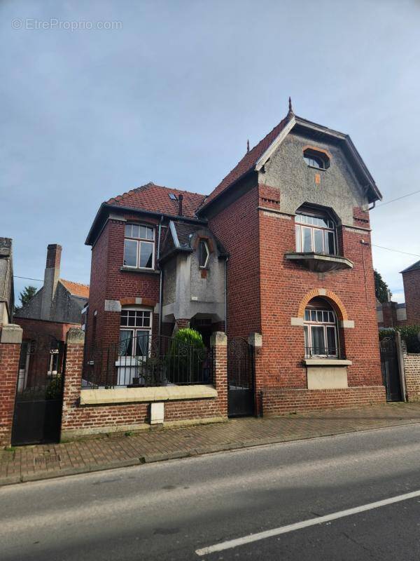 Maison à BEAUVOIS-EN-CAMBRESIS
