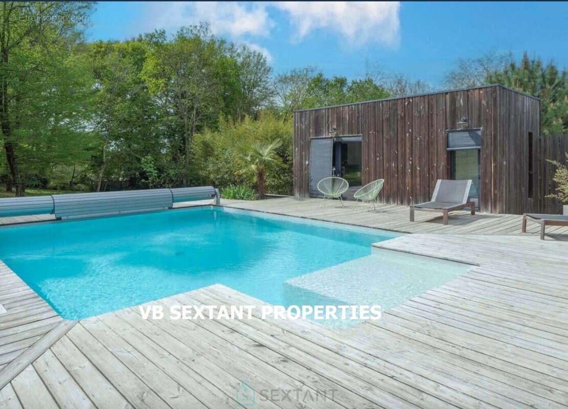15 mn de Bordeaux, Latresne, magnifique maison de charme en bois avec  dépendance - photo 9