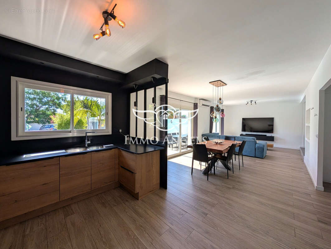 Maison 153 m² à Serignan  - photo 5
