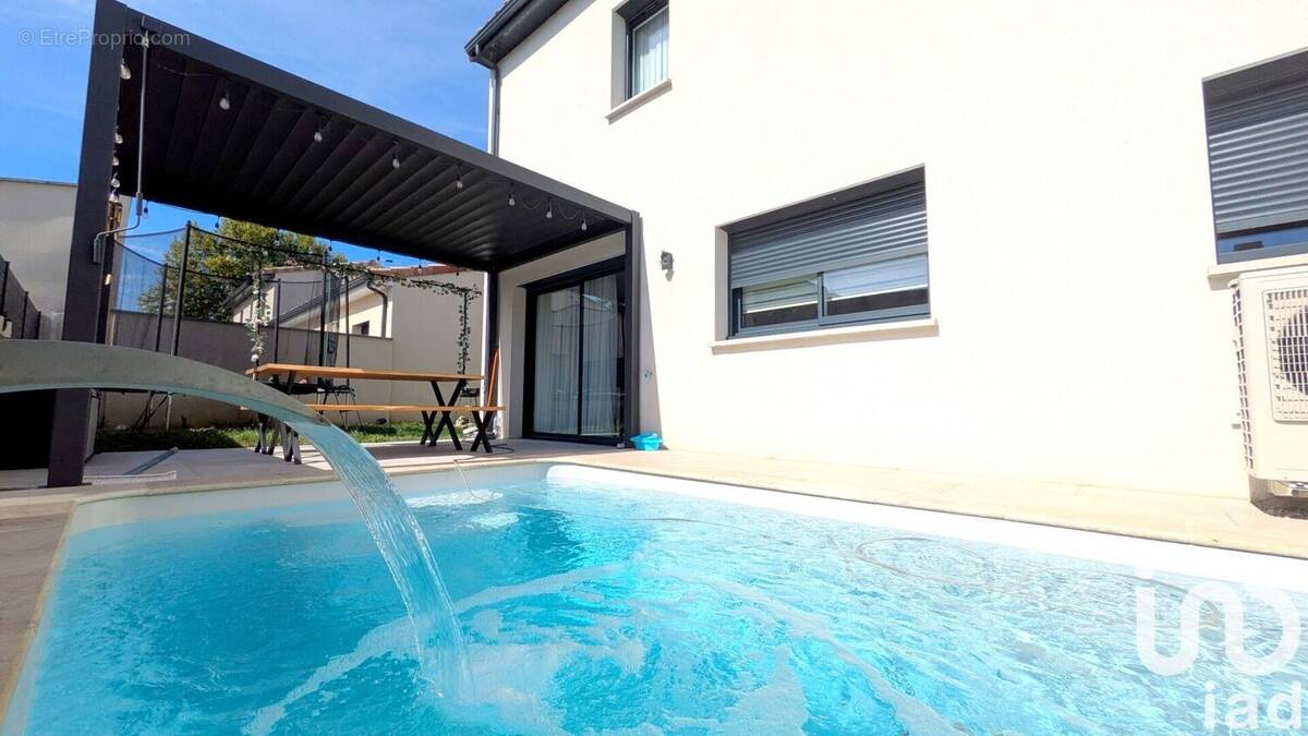 Photo 1 - Maison à MONTELIMAR