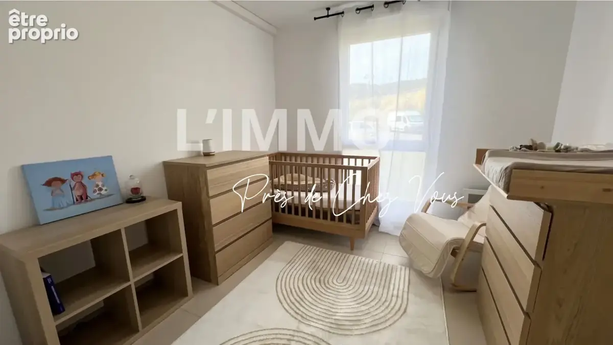T3 67 m² avec grande terrasse, box et stationnement - photo 8