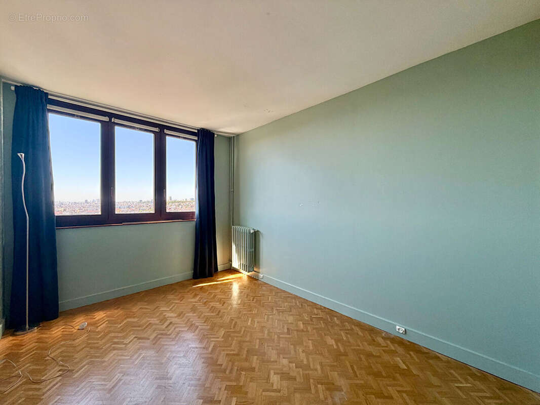 Appartement à FONTENAY-SOUS-BOIS