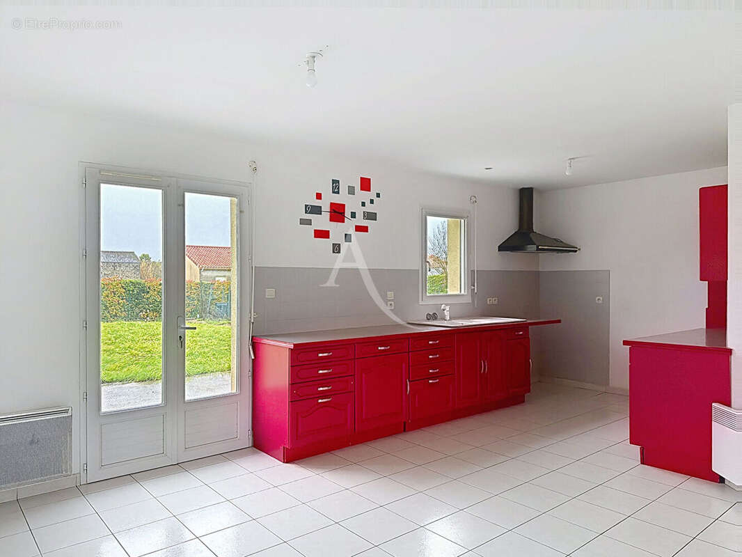 Maison à VAUDELNAY