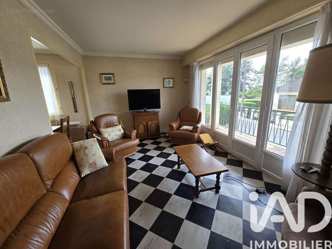 Photo 4 - Maison à YZEURE