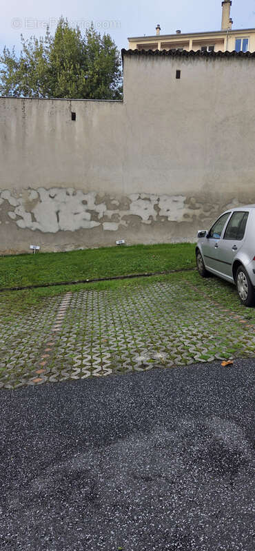 Parking à LIMOGES