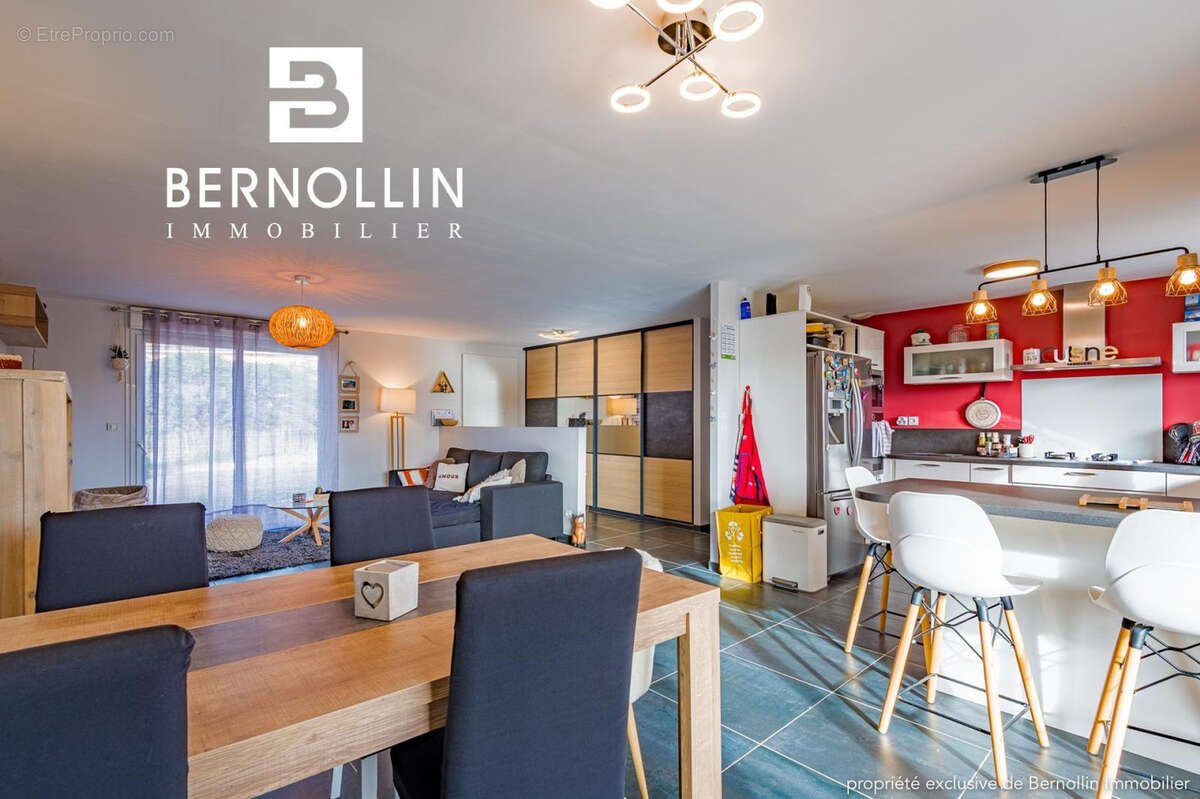 Maison à MONTREVEL-EN-BRESSE