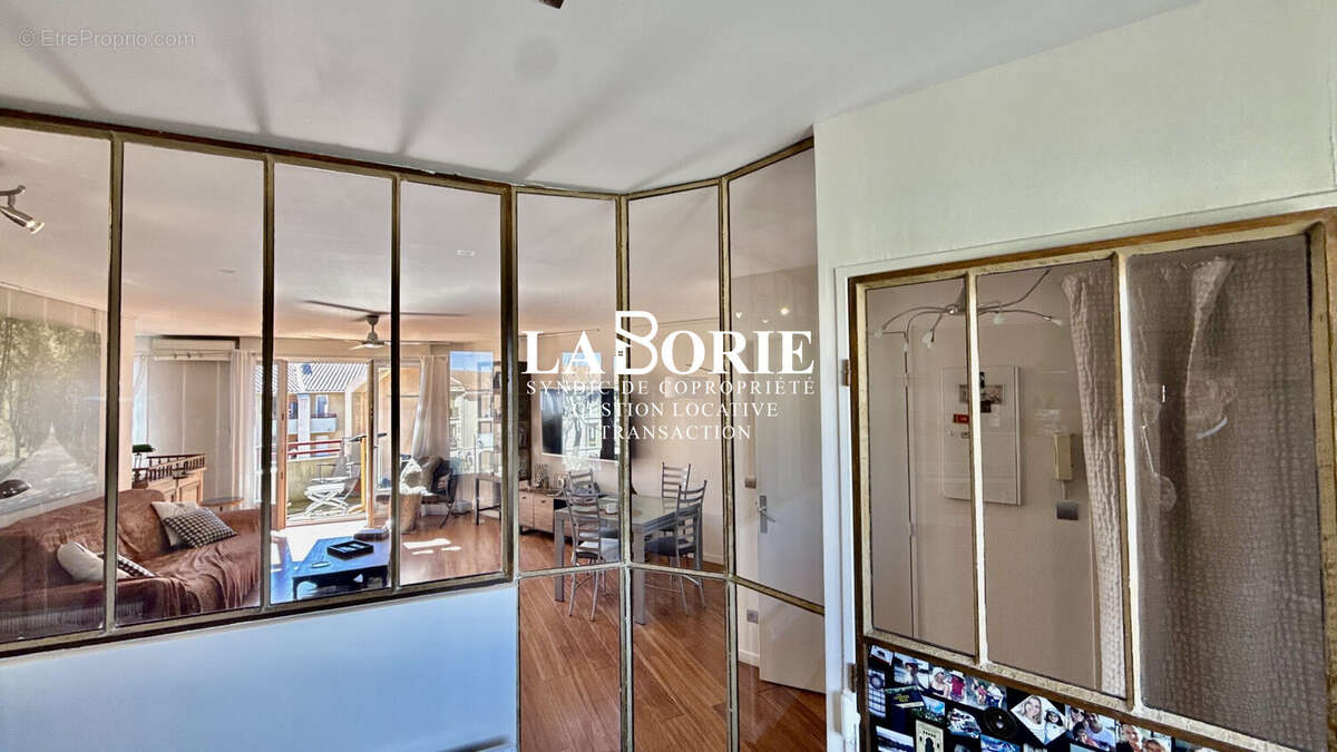 Appartement 70 m² à Villeneuve-Les-Avignon  - photo 9