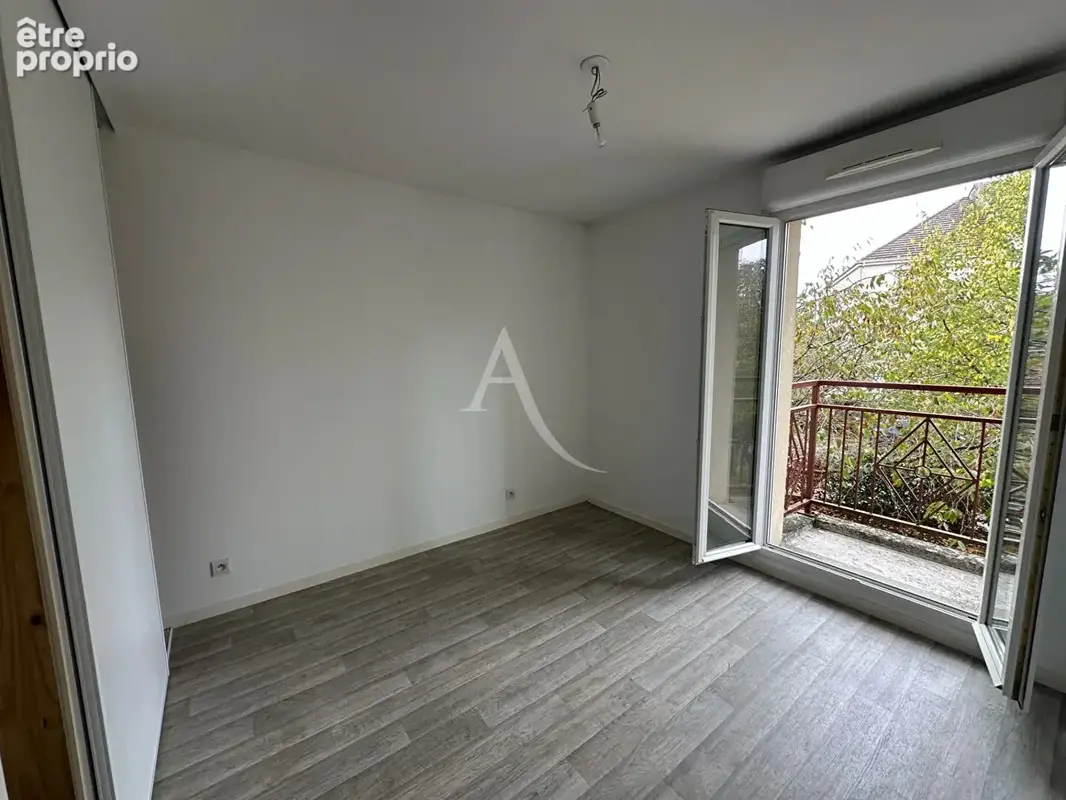 Appartement La Chaussee Saint Victor 3 pièce(s) 69 m2 - photo 8