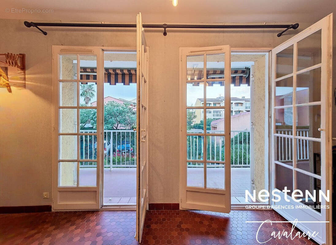 Appartement à LA CROIX-VALMER