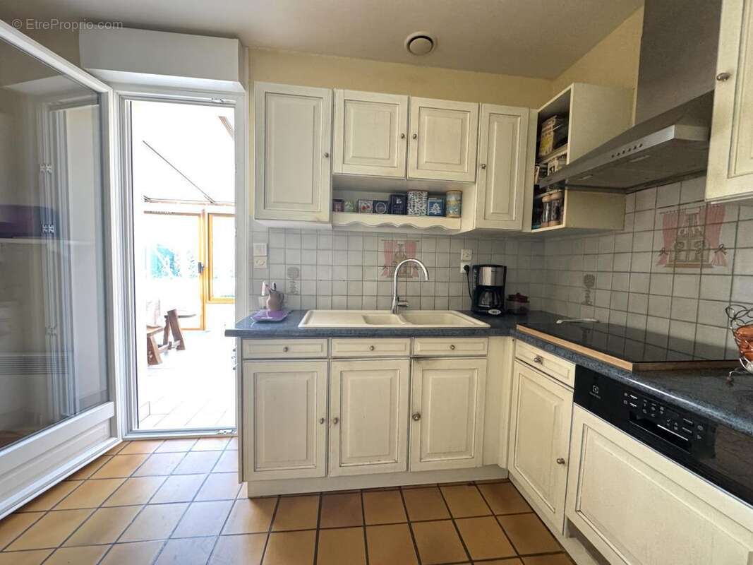 Maison à LA CHAPELLE-LAUNAY