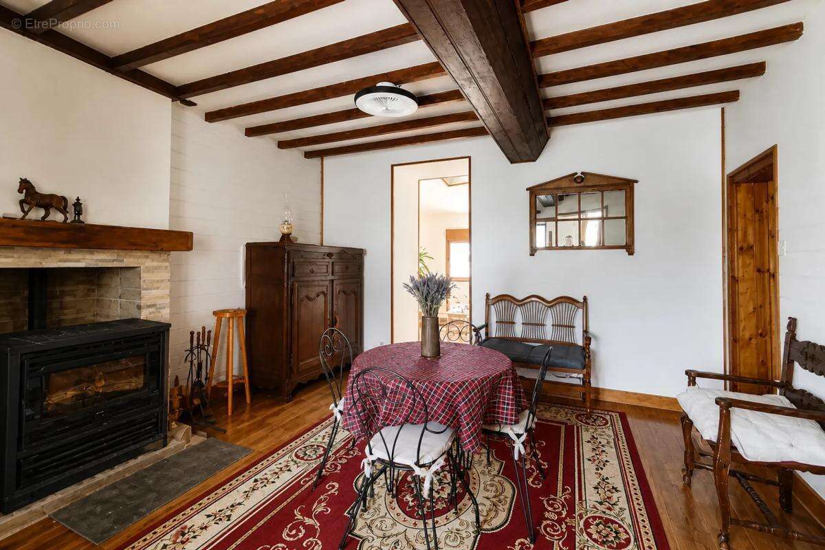 Maison de 7 pièces de 110 m² à Juvigny-Val-d'Andaine - photo 8