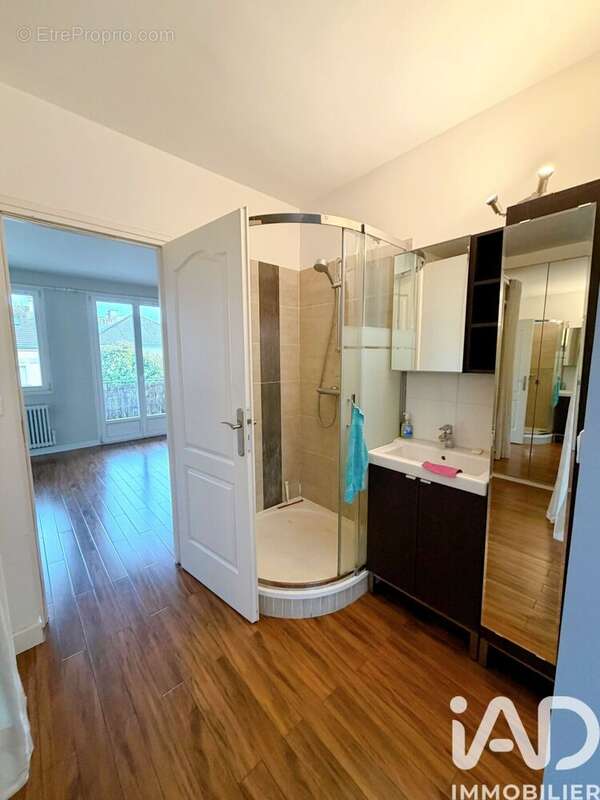 Photo 4 - Appartement à BOURG-LA-REINE