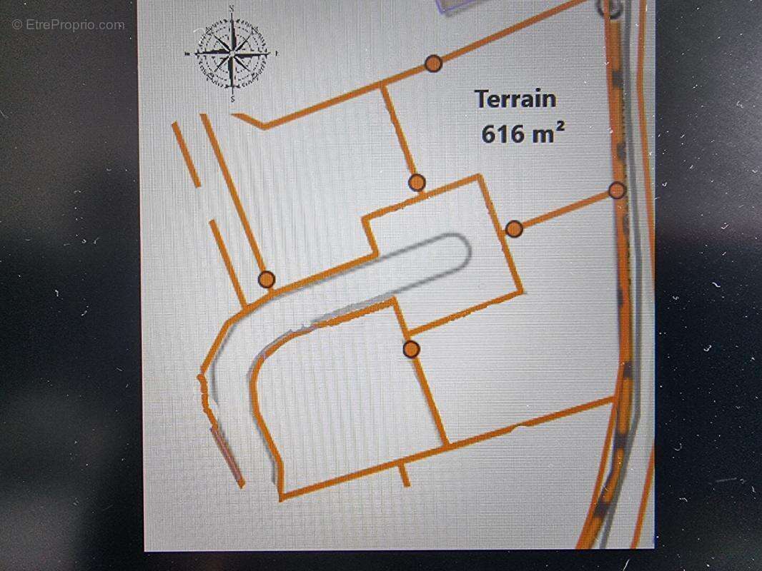 Terrain à LA ROCHE-SUR-YON