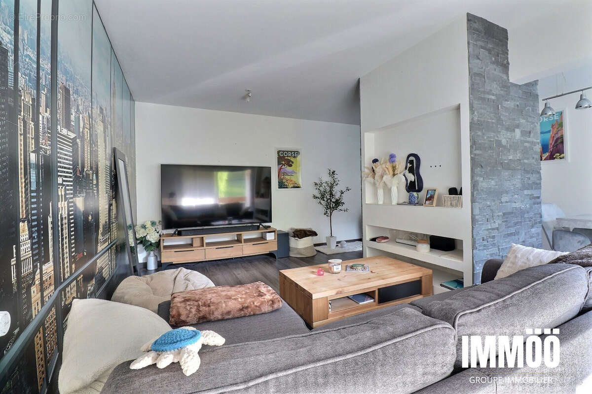 Appartement à DEVILLE-LES-ROUEN