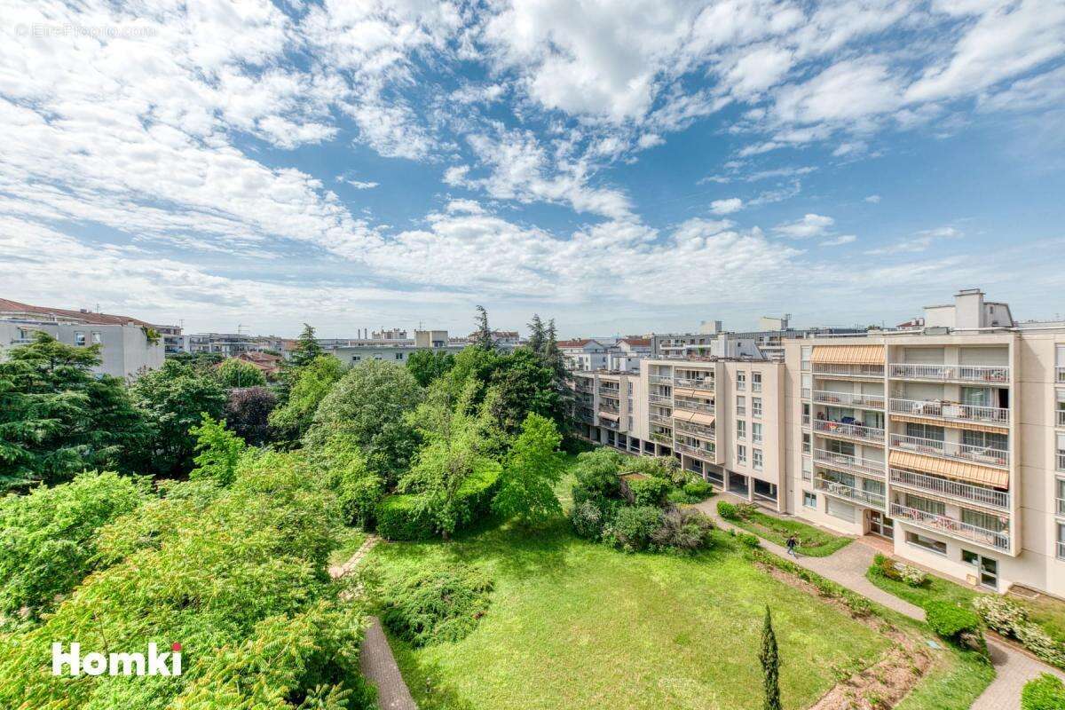 Appartement à LYON-8E