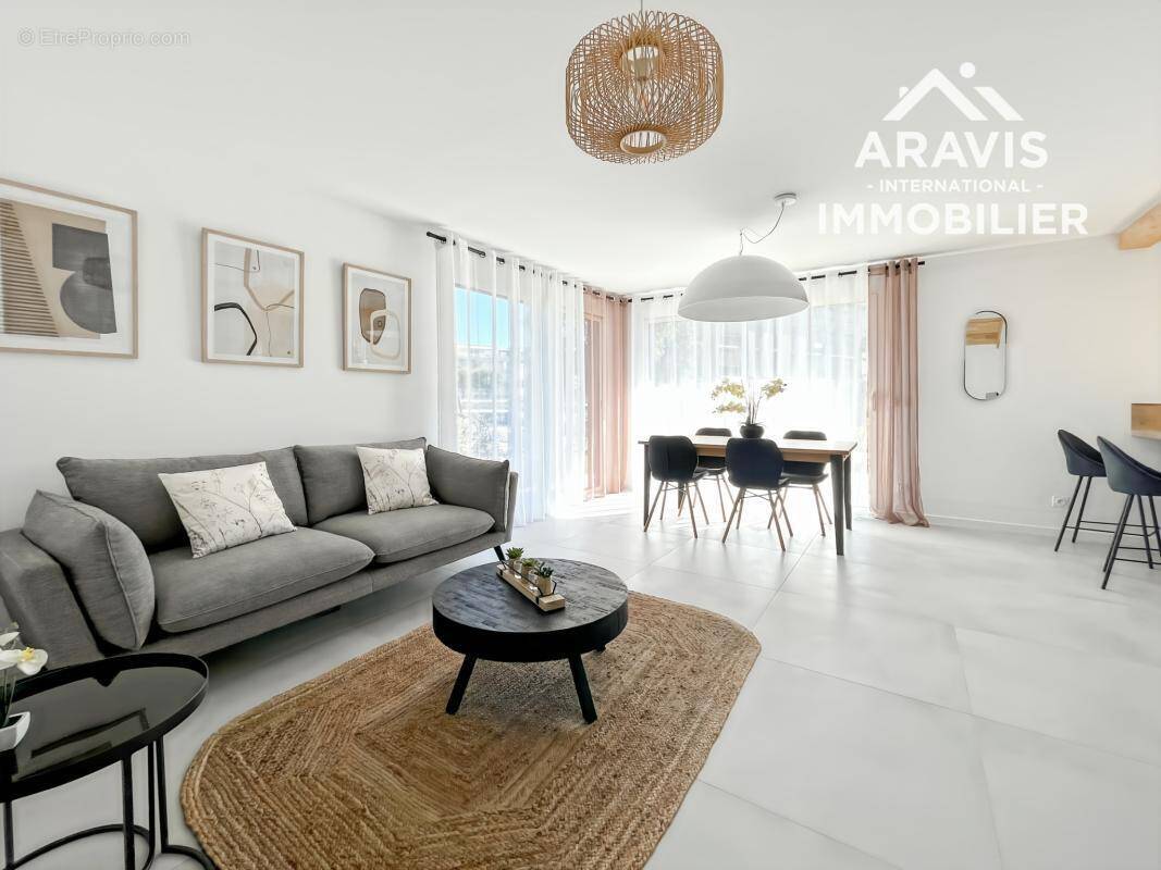 Maison à ALLONZIER-LA-CAILLE