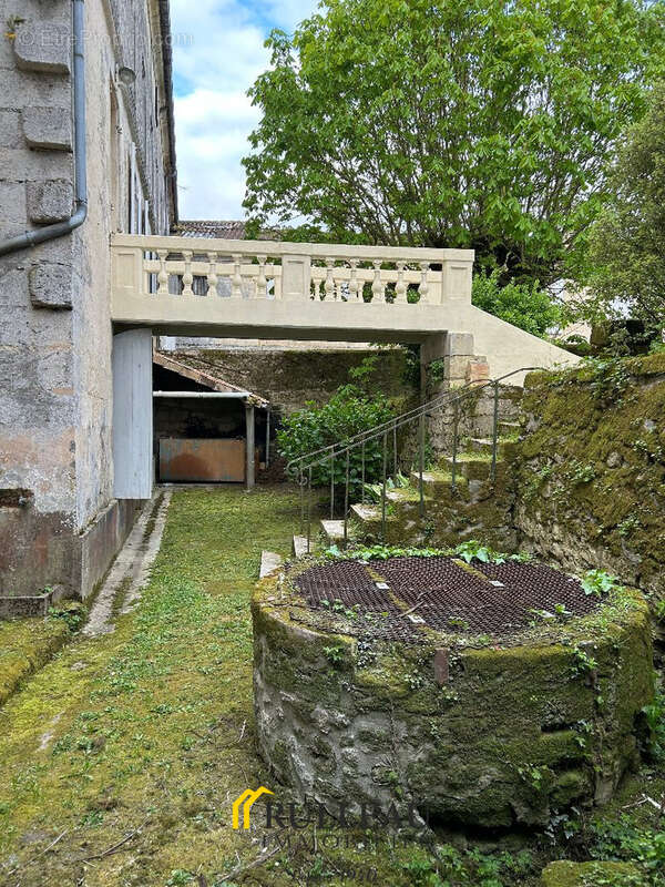 Maison à BOURG