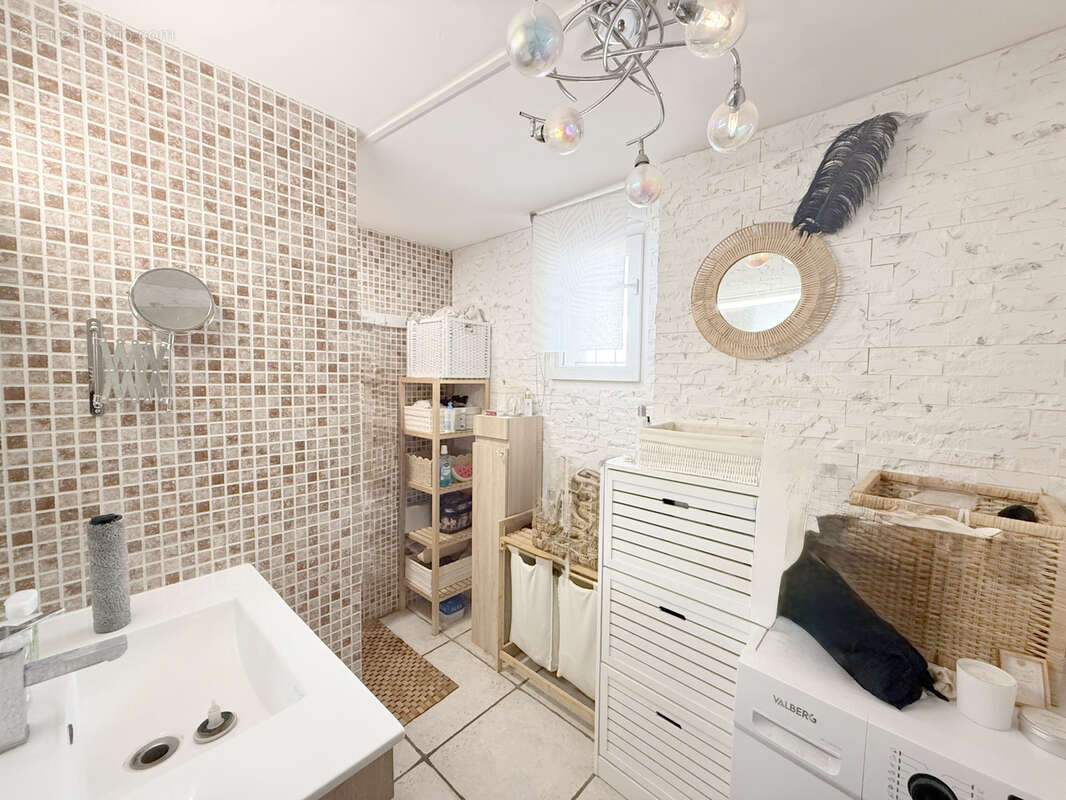 Appartement à LUNEL