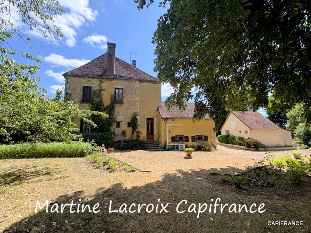 Dpt SARTHE (72), à vendre LA FERTE-BERNARD - PROPRIÉTÉ  P6 de 170 m² - Terrain de 4547 M² - photo 4