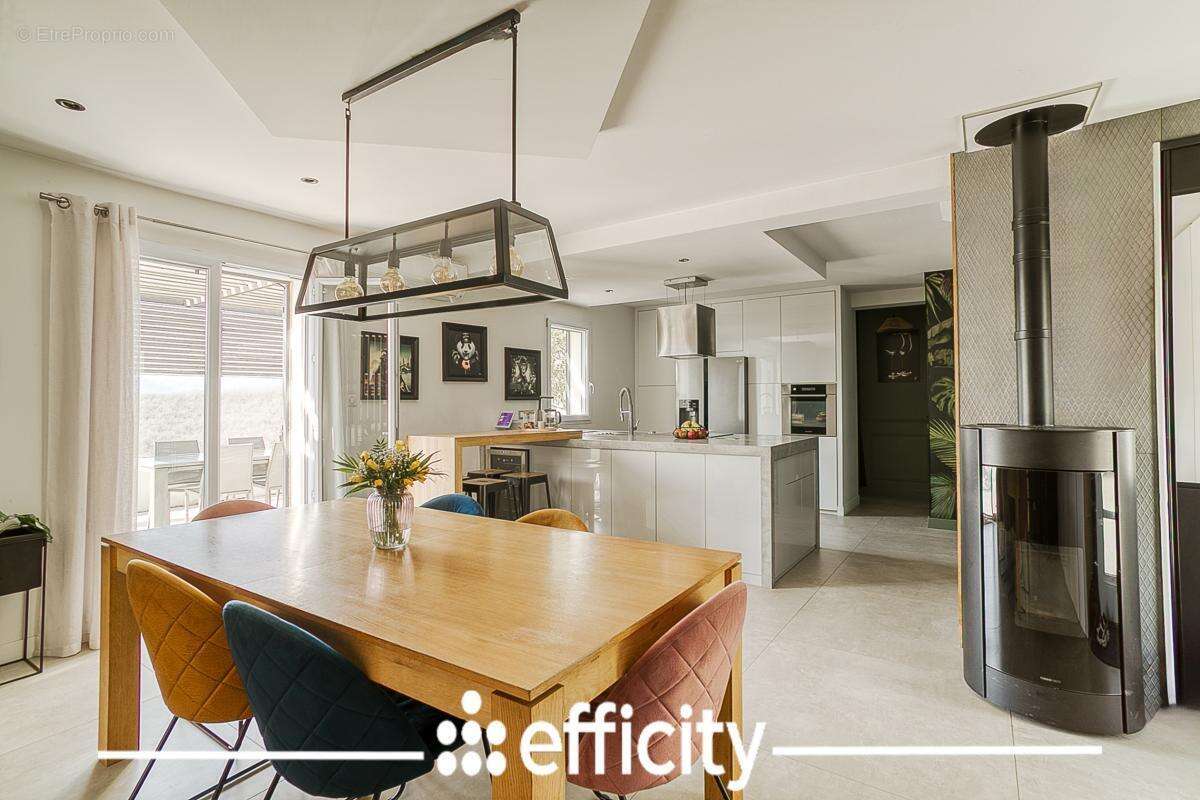 Maison 135 m² à Letra  - photo 8