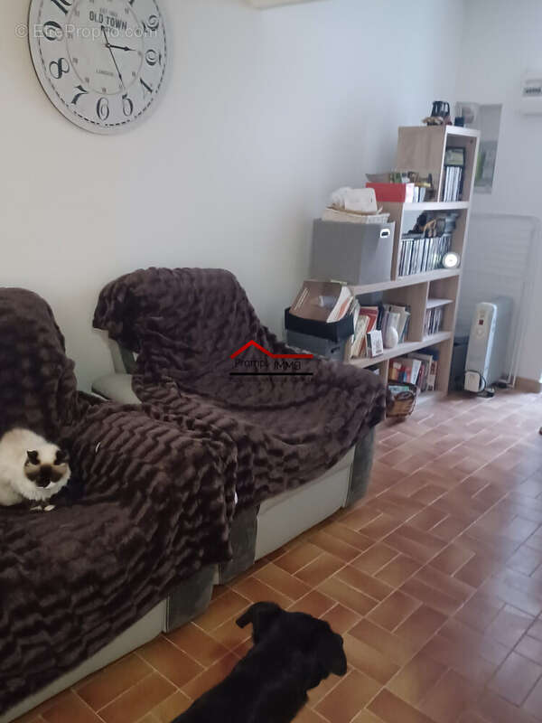 chambre 1° étage - Maison à LES MEES